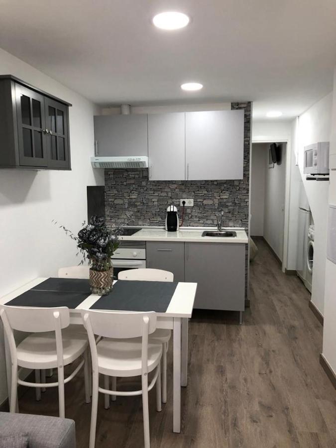 Alojamiento Karina Apartment Les Exterior photo