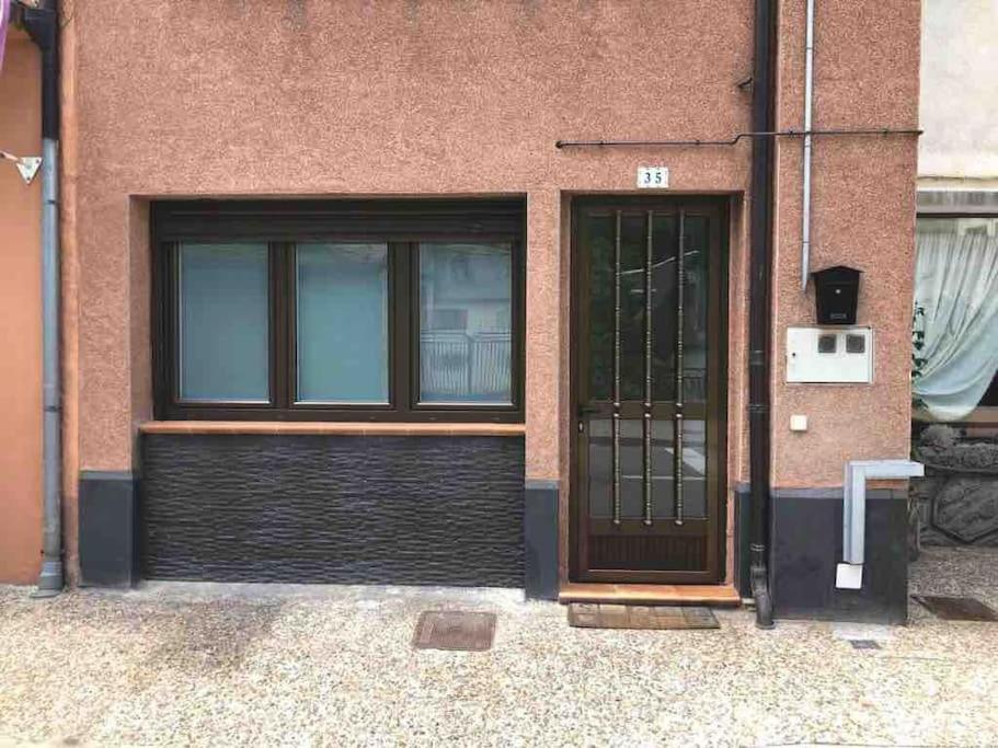 Alojamiento Karina Apartment Les Exterior photo